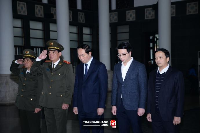 Đồng chí Trần Đại Quang, Ủy viên Bộ Chính trị, Bộ trưởng Bộ Công an tại lễ tang Thứ trưởng Phạm Quý Tiêu